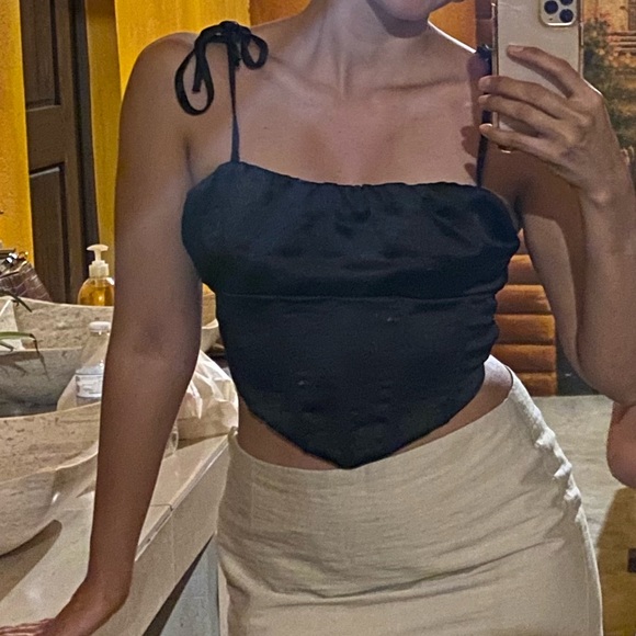 Black top - Picture 5 of 5